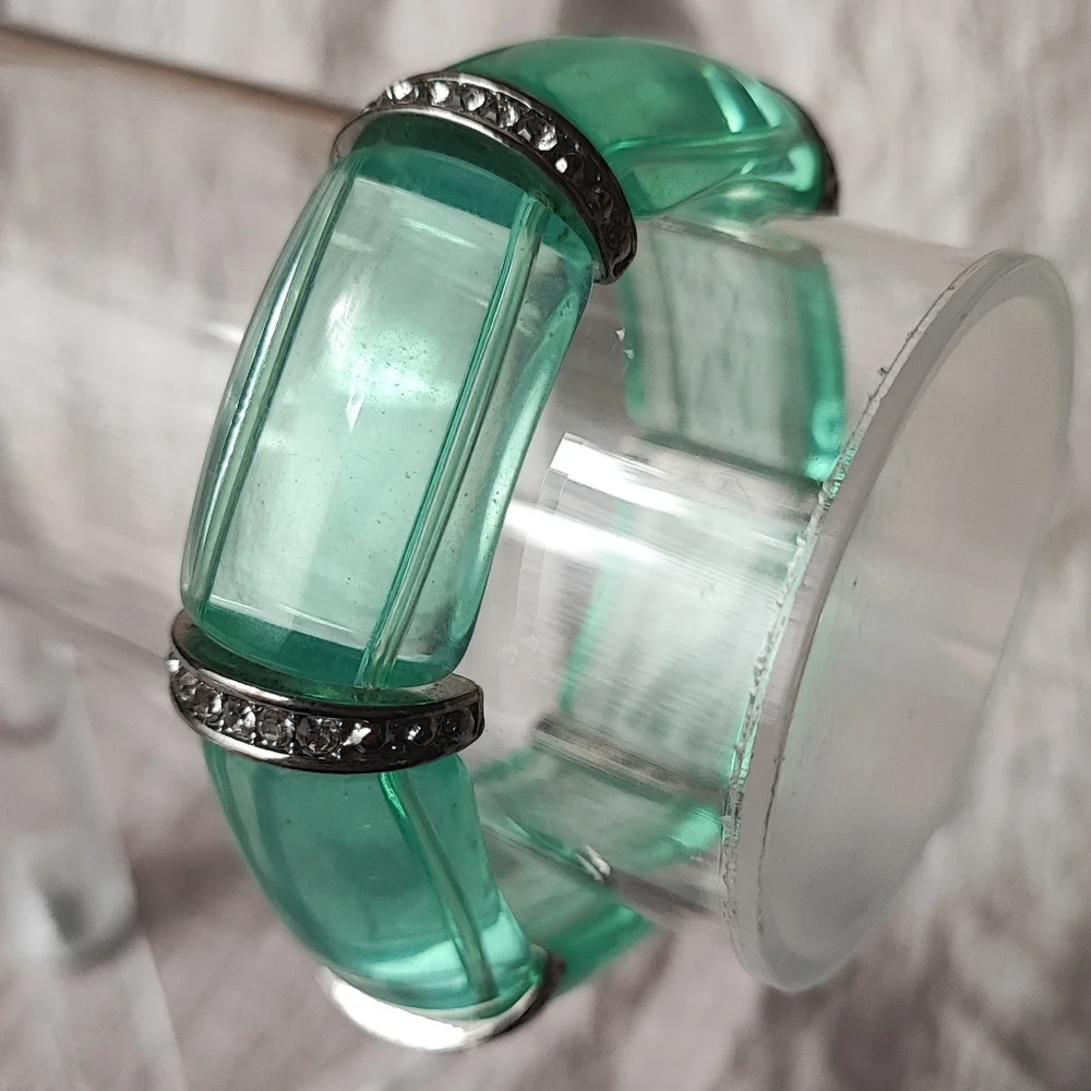 Coke Coca Cola Bottle Light Green Acrylic Lucite Stretch Bracelet Silver Tone